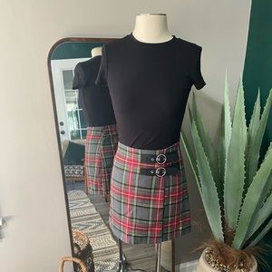 Double buckle plaid skirt